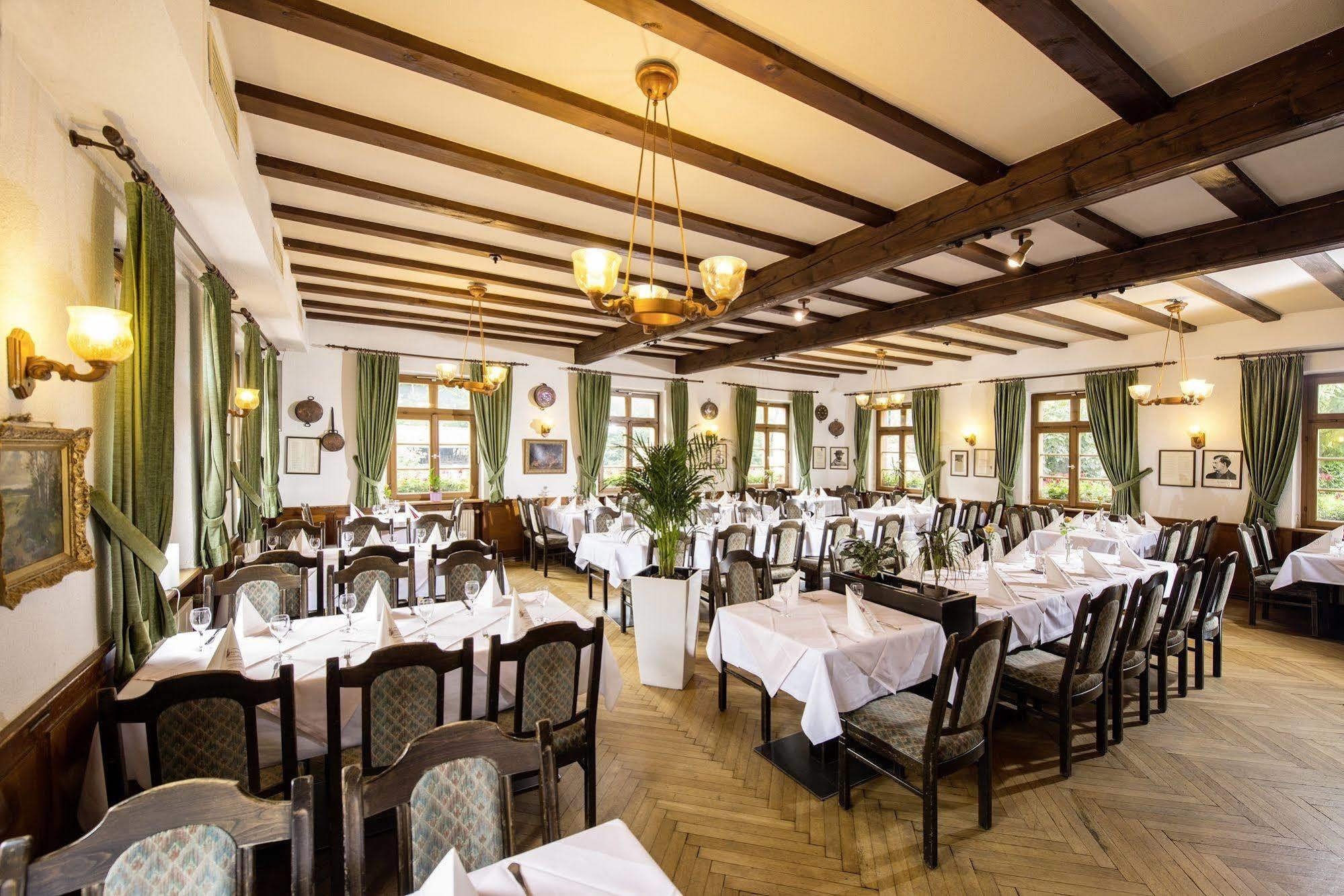 Hotel Landgasthof Koenig Von Preussen 마르스첼 외부 사진