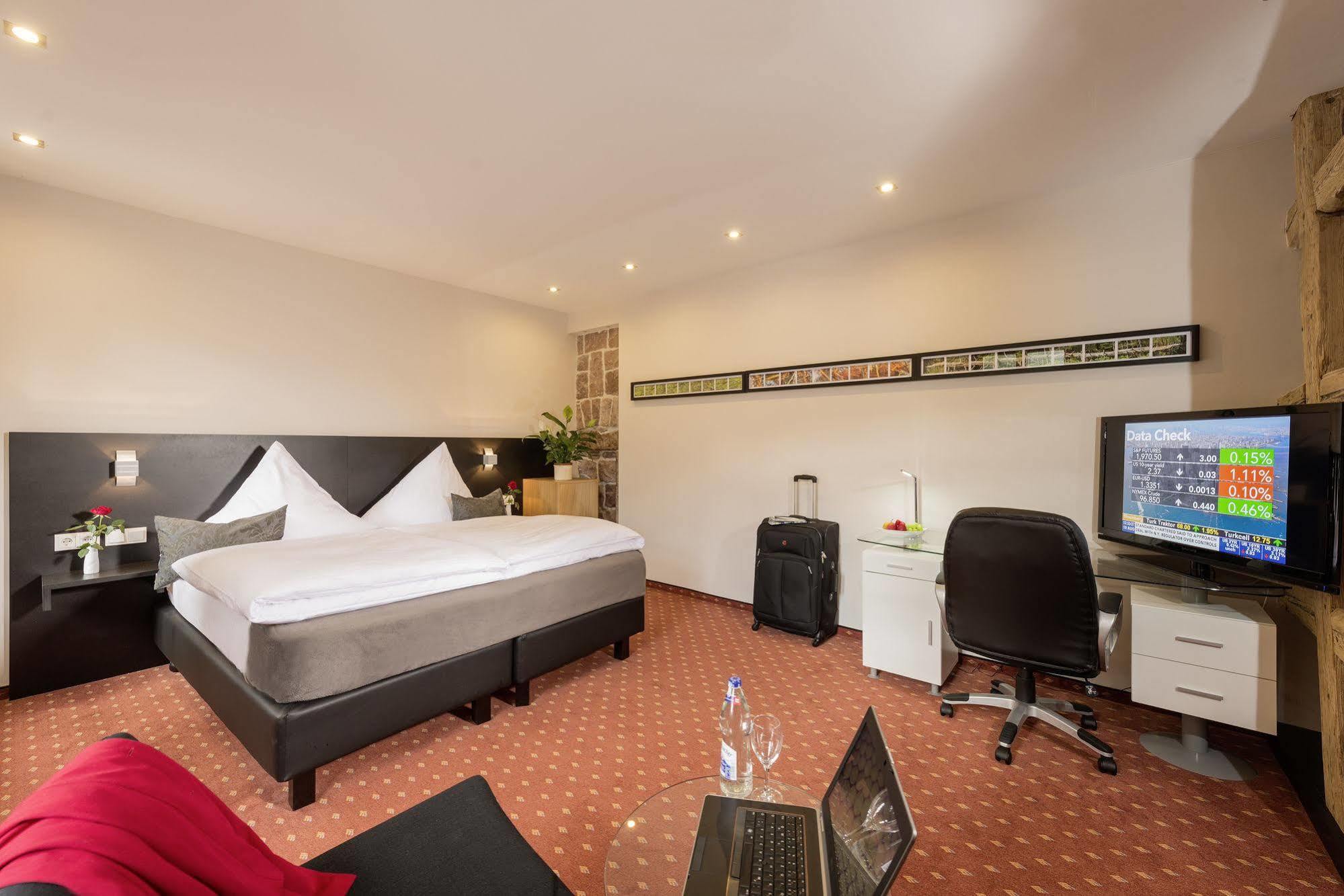 Hotel Landgasthof Koenig Von Preussen 마르스첼 외부 사진